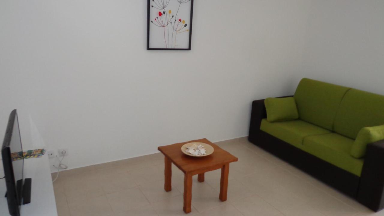 Nunes Apartments *